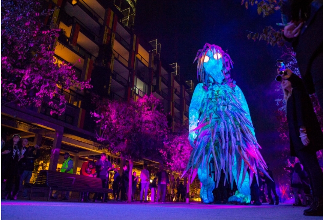 Mandylights schafft mit dem Christie Widget Designer das Multimedia-Erlebnis Liminal Hour