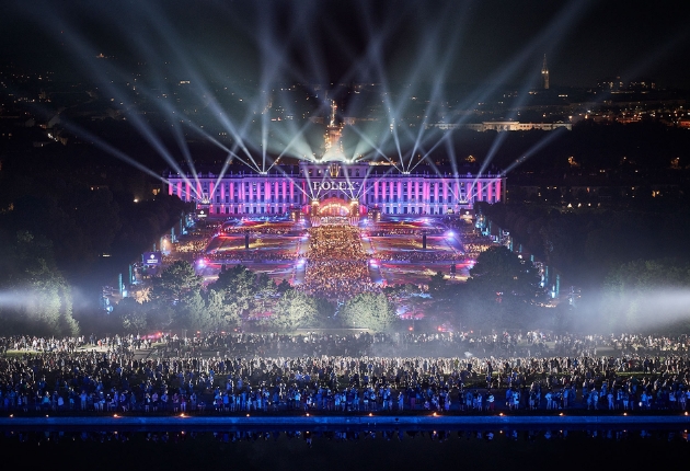 Jerry Appelt vertraut auf den Proteus Hybrid beim Sommernachtskonzerts in Schönbrunn