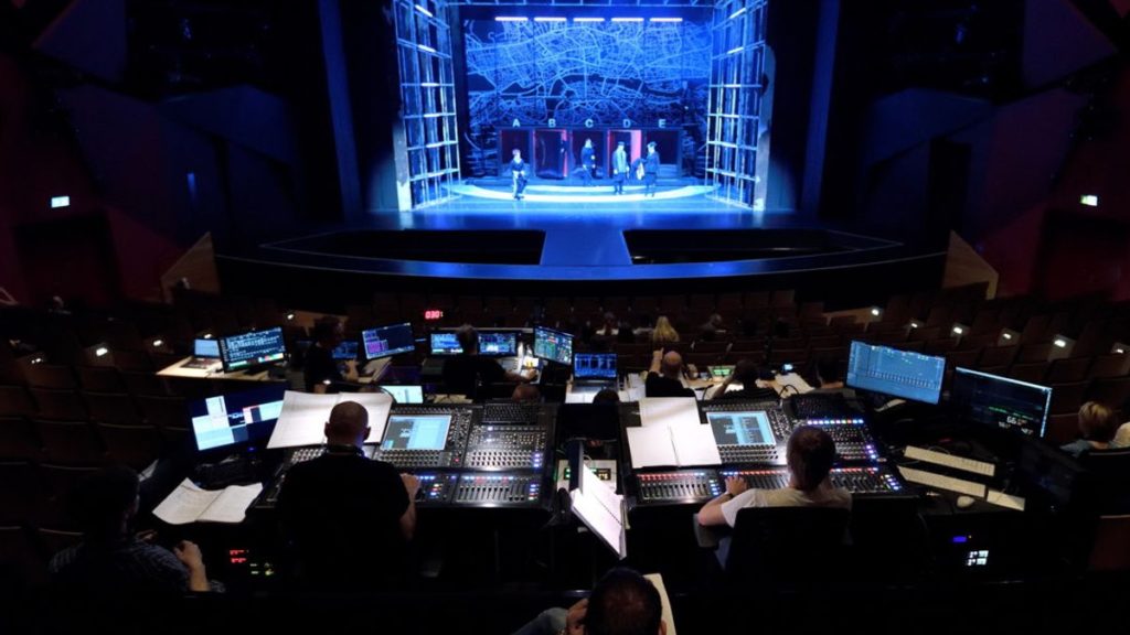 Sennheiser auf der Stage|Set|Scenery - EventElevator