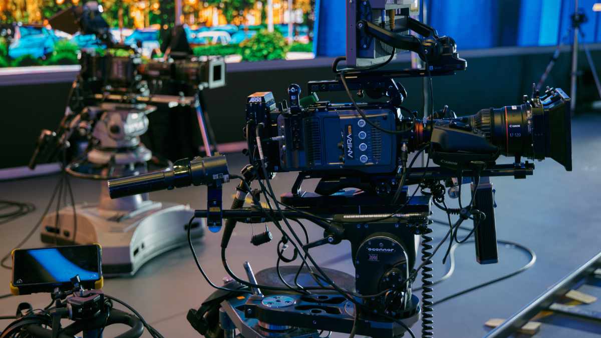 session pro und Creative Unit launchen CINEMATIC LIVE EventElevator