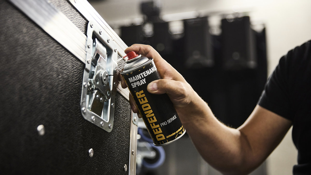 DEFENDER stellt das Maintenance Spray vor