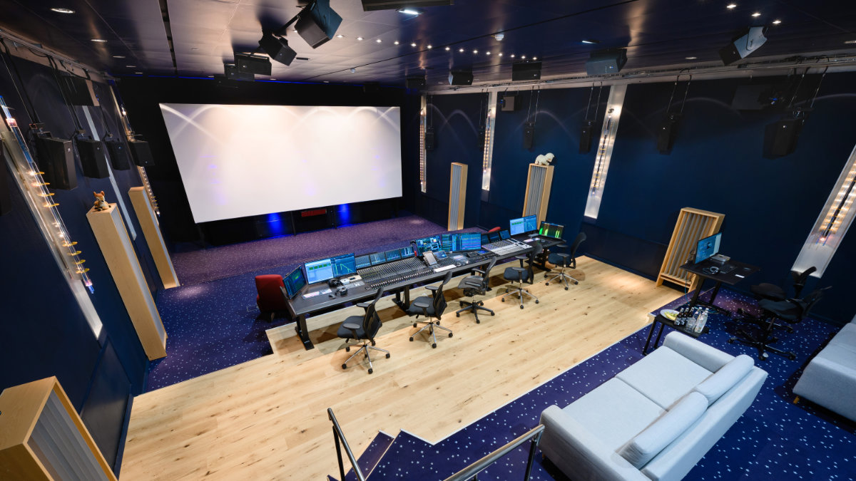 Erste Meyer Sound ASTRYA Installation in Europa