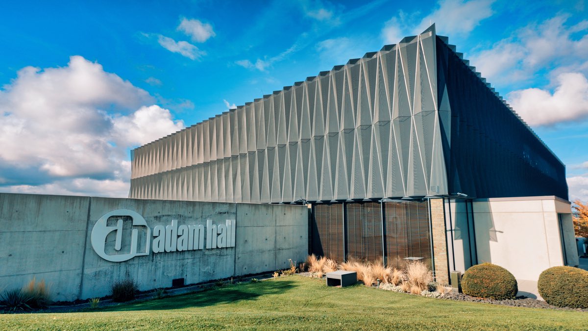 50 Jahre Adam Hall Group – Firmenportrait