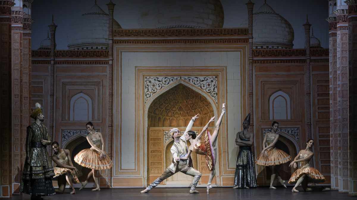 ELATION Paragon im Einsatz beim Monte Carlo Ballet