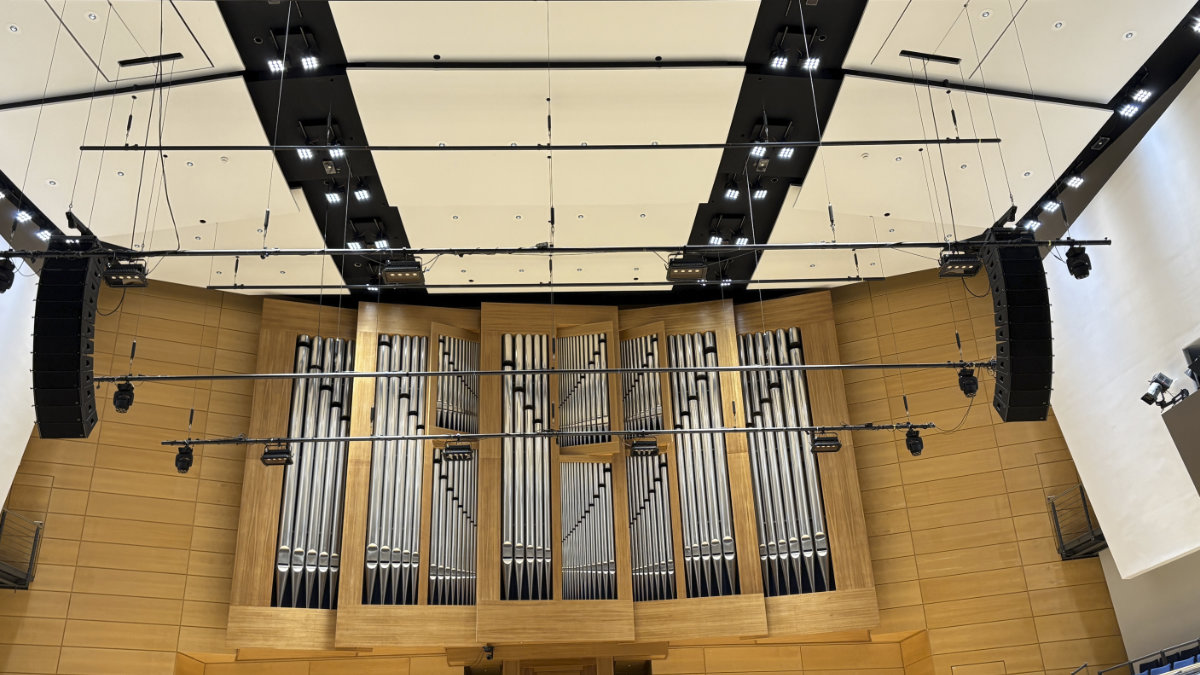 Feiner Lichttechnik FL2200 für die Händel-Halle