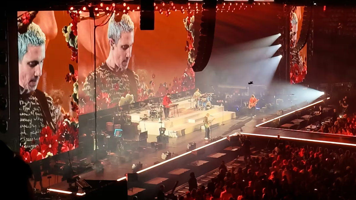 Live-Visuals für HECHT im Zürcher Hallenstadion