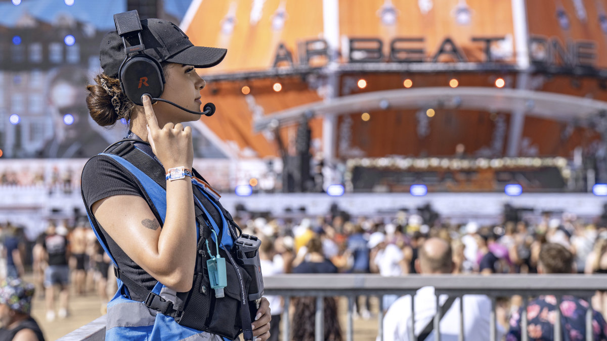 Riedel stellt OnAir Headset-Plattform vor