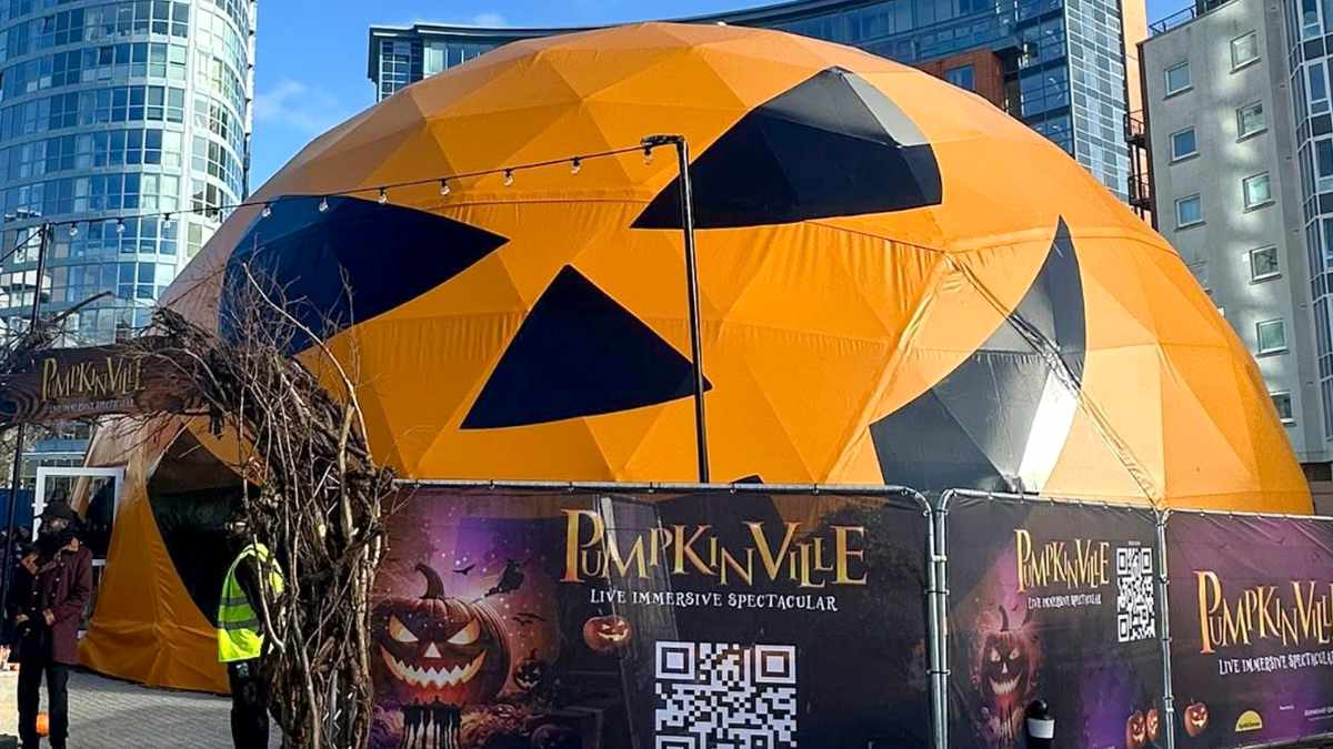 Holovis bringt Familien in Gunwharf Quays unter die Kuppel